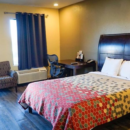 Southern Inn And Suites Spartanburg Eksteriør billede