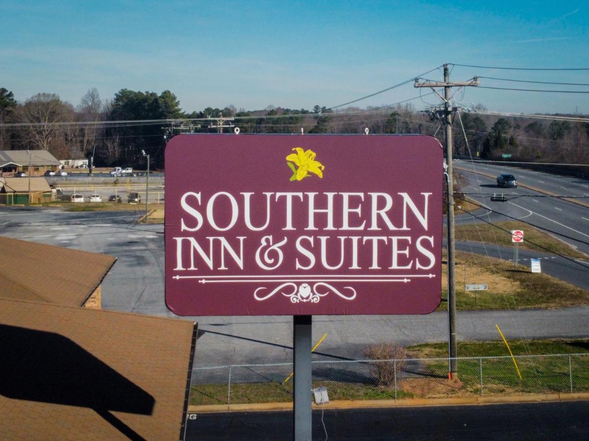 Southern Inn And Suites Spartanburg Eksteriør billede