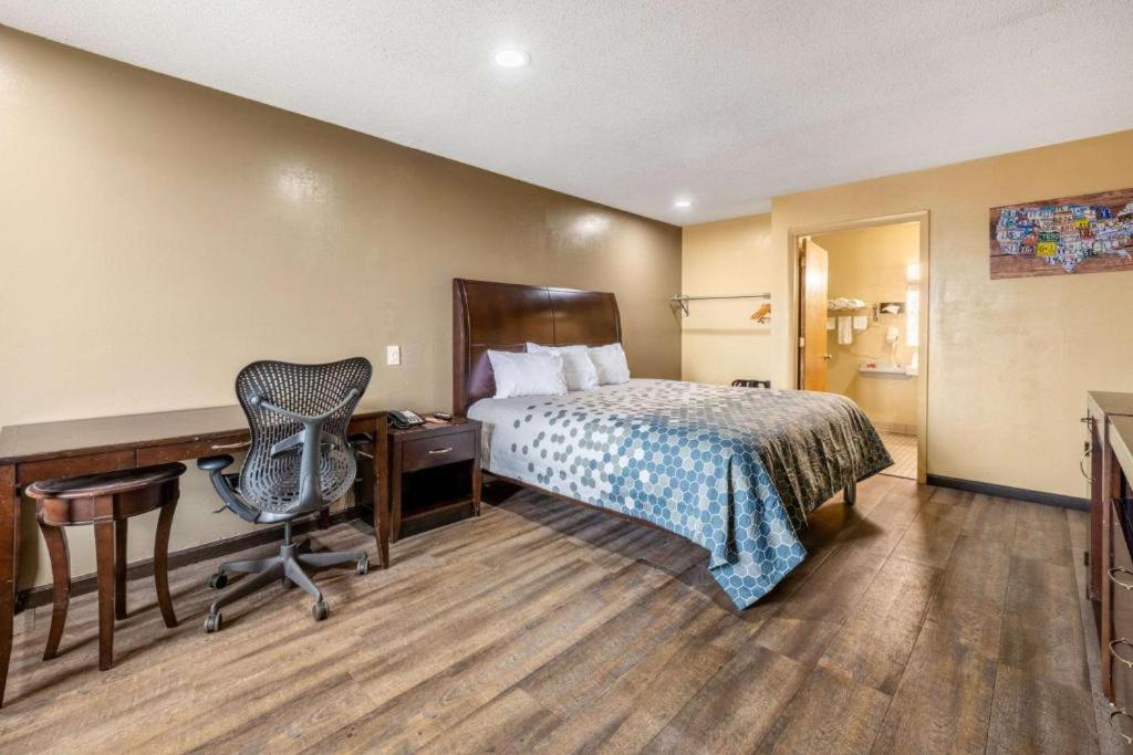 Southern Inn And Suites Spartanburg Eksteriør billede