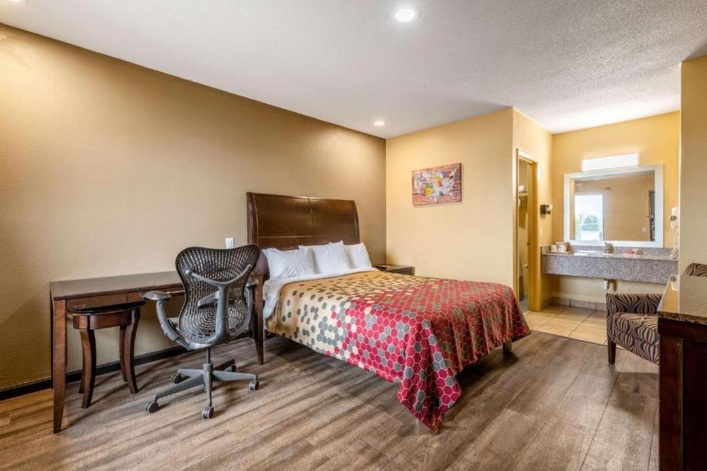 Southern Inn And Suites Spartanburg Eksteriør billede