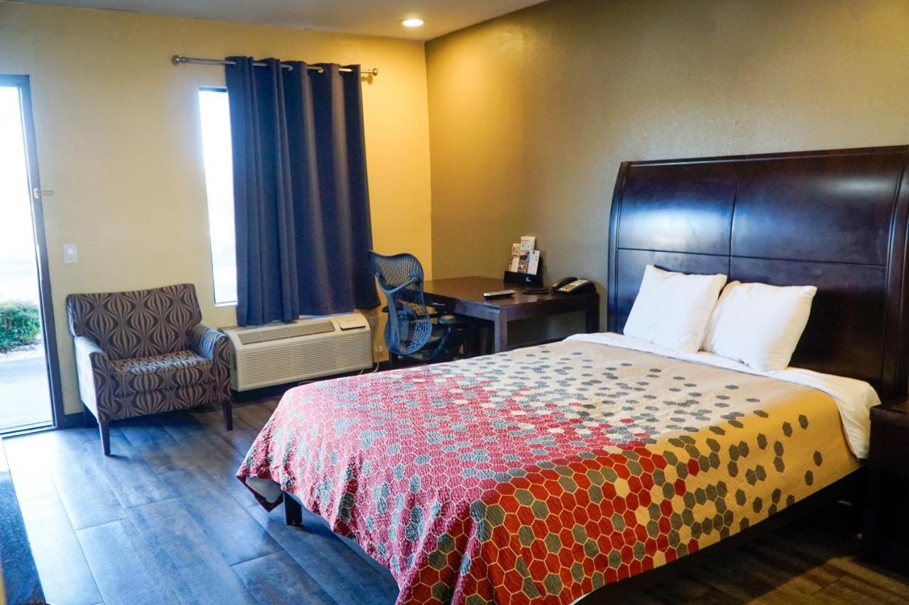 Southern Inn And Suites Spartanburg Eksteriør billede